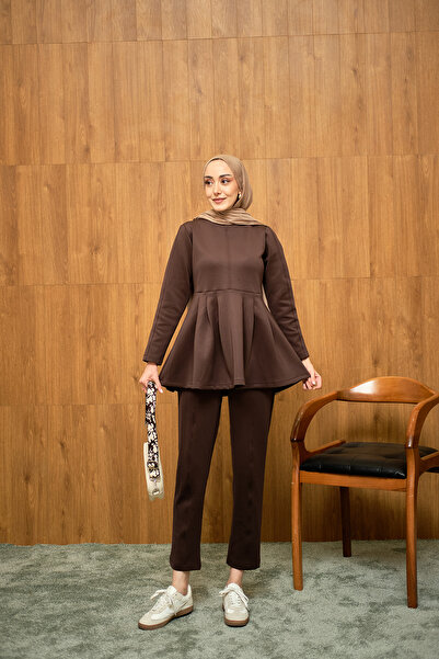 LOCCO Women's Stitching Detailed Pleated Suit Brown