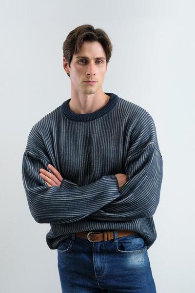 GIESTO Effective Knitwear Dark Blue Sweater