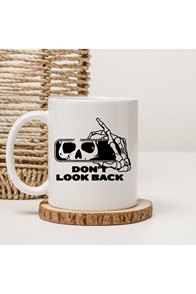 kubdekor كوب مطبوع عليه عبارة 'لا تنظر للخلف'