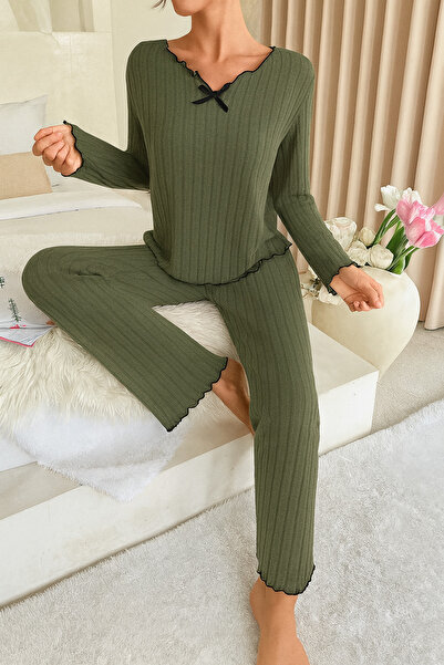 Biraltı Moda Uzun Kol Fiyonk Detaylı Pamuklu Kadın Pijama Takımı