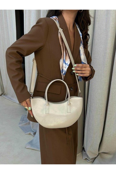 Butik حقيبة يد وكتف نسائية طراز تاكا لونا