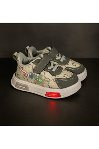 Superbaby Super Cute Light Up Sneakers