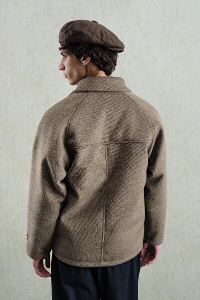 GIESTO ΚΟΝΤΟ ΚΑΦΕ ΠΑΛΤΟ ΜΕ ΧΡΥΣΑ ΚΟΥΜΠΙΑ