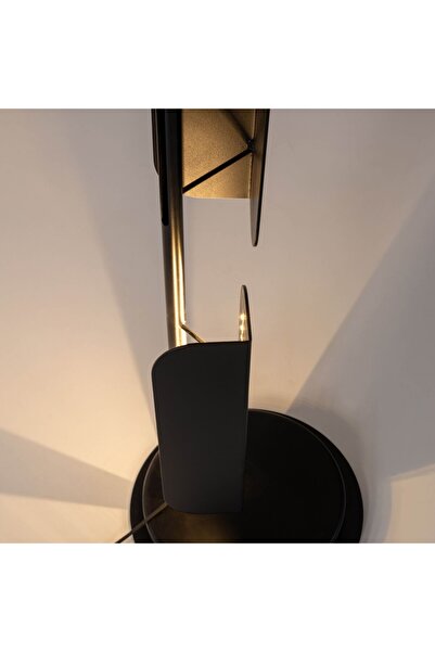 SHOWDEKO Avila Floor Lamp
