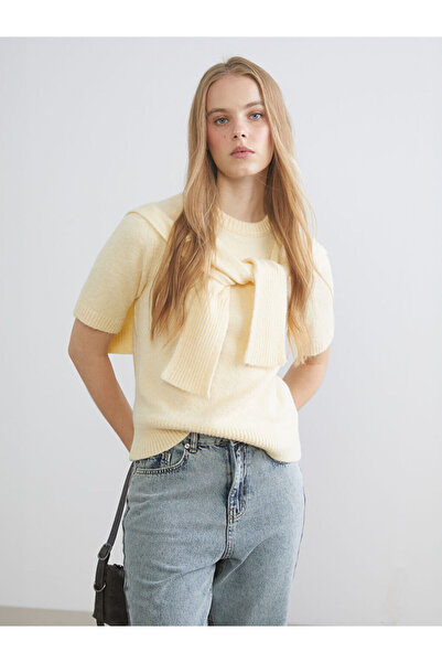 LC Waikiki Sparkling Choices from Shining Store |   Crew Neck Women's Knitwear Sweater with Tie Detail