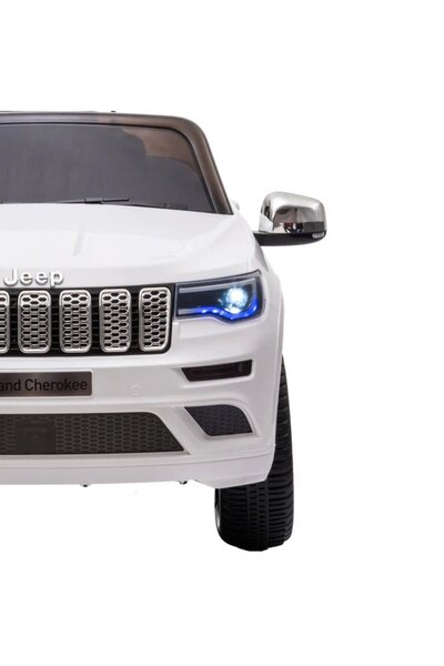 NOVOKIDS NOVOKIDS™ Jeep Grand Cherokee Battery-Powered Electric Ride-On Car for Kids, White
