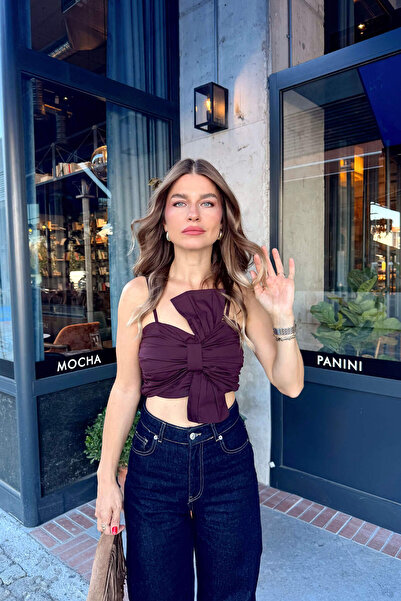 Sue Store Μπλούζα με λουράκια με λεπτομέρεια από μπορντό κορδέλα