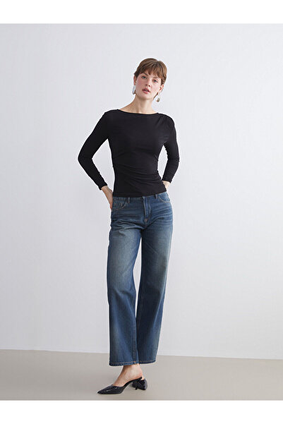 LC Waikiki Peak Yeni Sezon Kayık Yaka Büzgülü Bluz