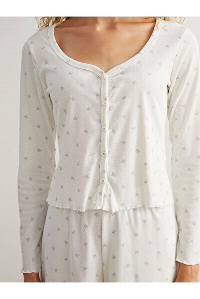 LC Waikiki Peak Yeni Sezon V Yaka Baskılı Kadın Şortlu Pijama Takımı