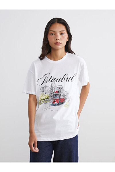 LC Waikiki Γυναικείο μπλουζάκι με στάμπα Istanbul XSIDEBeyaz με λαιμόκοψη