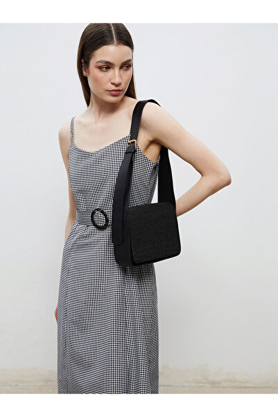 LC Waikiki حقيبة كتف نسائية من بيك للموسم الجديد مع حزام قابل للتعديل