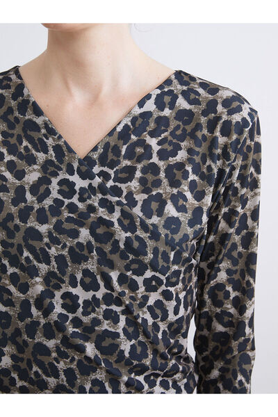 LC Waikiki Peak Yeni Sezon Büyük Beden Kruvaze Yaka Leopar Desenli Bluz