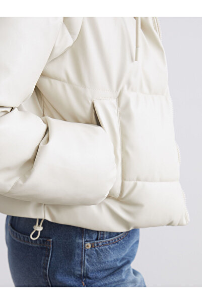 LC Waikiki Cey New Season Women's Hooded Plain Puffer Jacket