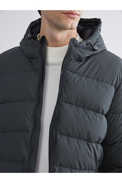 LC Waikiki New Season Standard Fit Hooded Men's Puffer Jacket