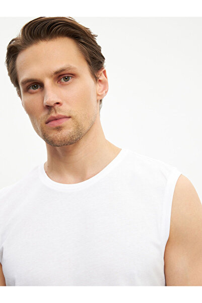 LC Waikiki Peak New Season Crew Neck Sleeveless Cotton Men's Undershirt