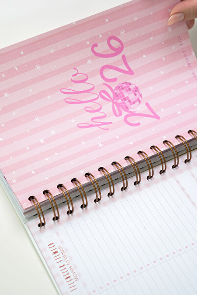 Matt Notebook 2026 A5 седмичен дневник със спирална подвързия 15x21 cm - 12 месеца - с мотивационни страници