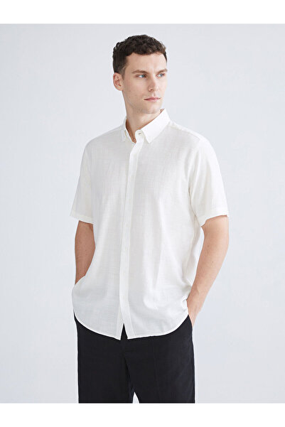 LC Waikiki قميص رجالي من Peak New Season ذو قصة عادية وأكمام قصيرة من الدابليو