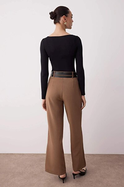 Trendyol Collection Široké kalhoty s dvojitým páskem Vizon TWOAW26PL00013