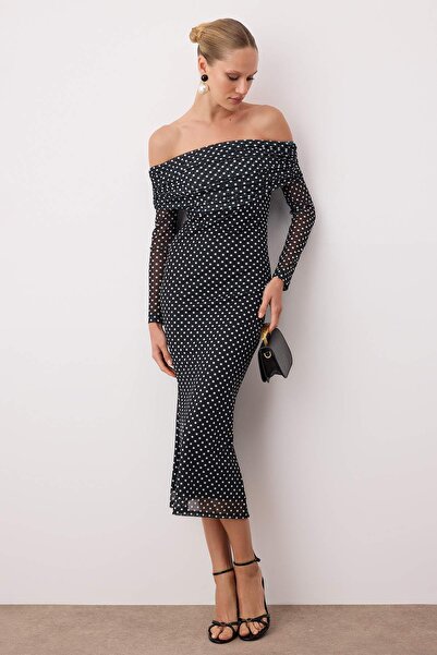 Trendyol Collection Μαύρο-λευκό φόρεμα από τούλι με πουά επένδυση TPRAW26EL00073
