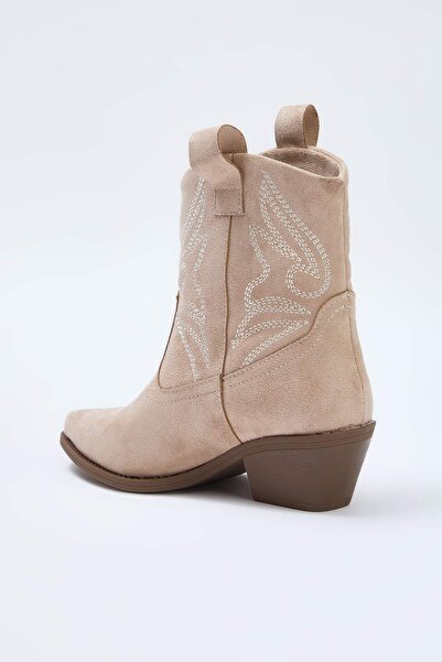 TRENDYOL SHOES Mink hímzett blokk sarkú női cowboy csizma TAKAW26BO00066
