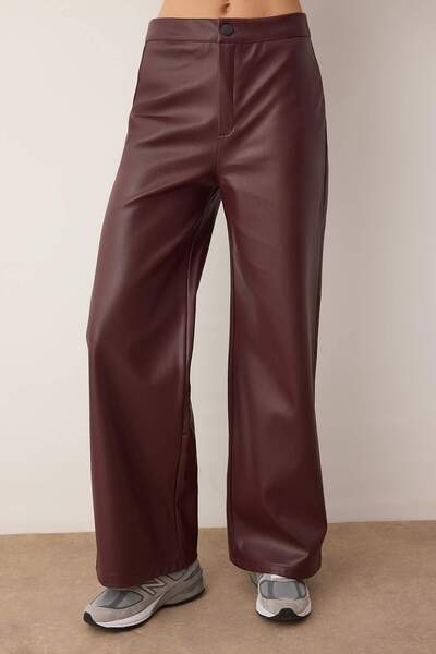 Trendyol Collection Burgundy Faux Leather Wide Leg Pocket Detailed Knitted Trousers Twoaw26Pl00096
