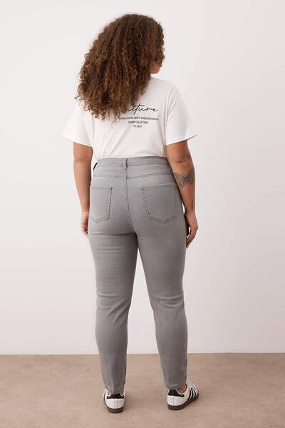 Trendyol Curve Gray High Waist Stretchy Plus Size Skinny Jeans Tbbaw26Cj00035