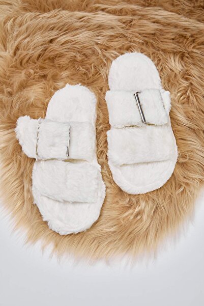 TRENDYOL SHOES Екрю подвійна стрічка з деталями плюшеві жіночі домашні капці TAKAW26ER00012