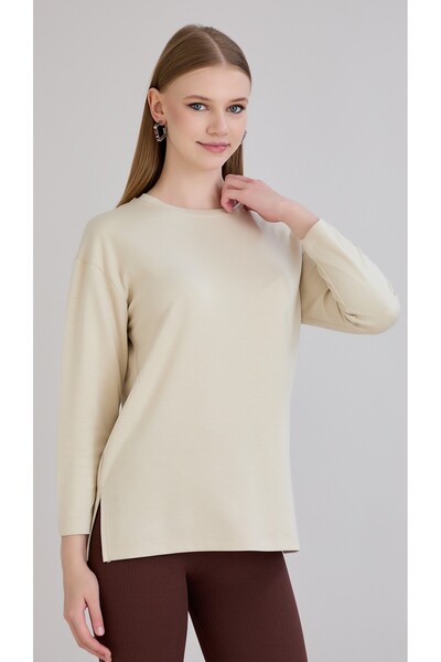 Sortie άνοιγμα Μακρυμάνικο μπλουζάκι με λαιμόκοψη σε μπεζ χρώμα