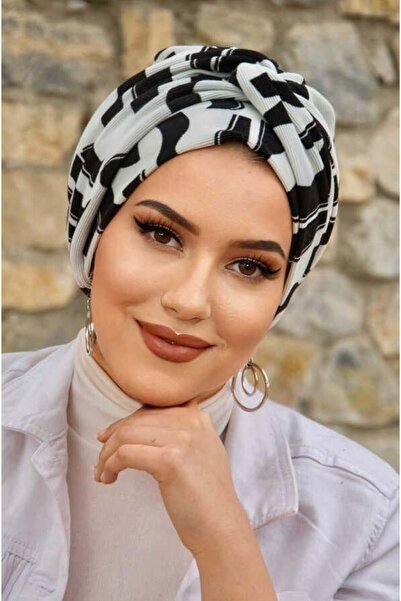 Aişe tesettür Μαύρο και άσπρο μοτίβο στριφτό καπό