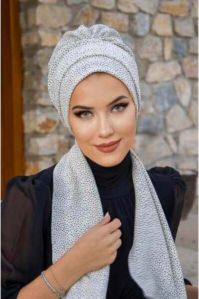 Aişe tesettür Beyaz Siyah Puanlı Atkılı Bone