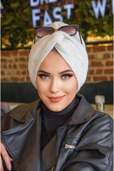 Aişe tesettür Λευκό πλεκτό χειμερινό καπέλο με σπιράλ