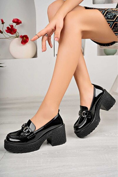 BAHRİNA Siyah Rugan Topuklu Loafer Zincir Kadın Ayakkabı