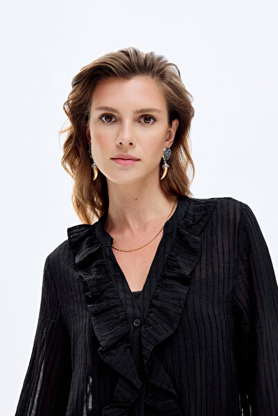 Quzu Cămașă transparentă cu decolteu în V cu volane, neagră