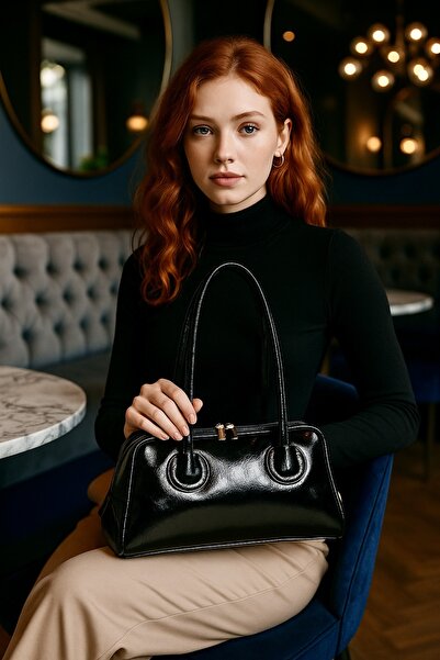 ESTUTE Pera Lüks Parlak Deri Omuz Çantası – Trend & Şık Tasarım