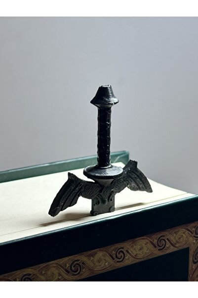 YUONİS ART علامة مرجعية لكتاب سيف زيلدا ماستر