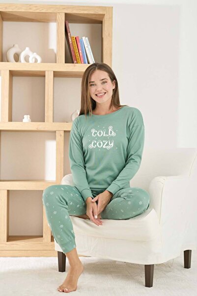 Pijamoni Yeşil Renkli Kışlık Termal Kumaş Sıfır Yaka Uzun Kollu Kadın Pijama Takımı