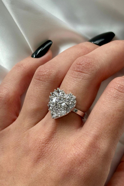 Leo'Stone سلسلة مستوردة فاخرة من الزركون الكامل على شكل قلب موديل قلب حجر واحد قابل للتعديل تصميم نسائي من الفولاذ