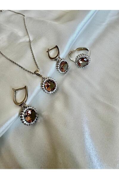 Isorelle Jewelry MadamMatmazel 925 Ayar Renk Değiştiren Zultanit Taşlı Tasarı...