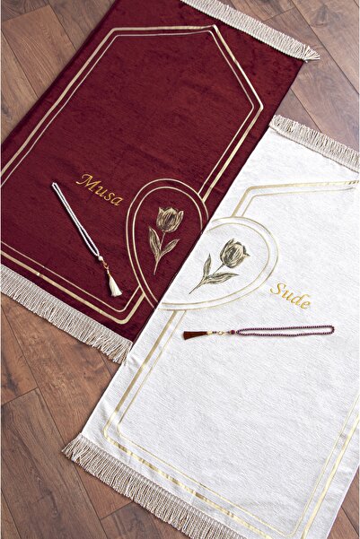 ihvan online İsme Özel Nakışlı Çiftler İçin Kalpli Yumuşak Dokulu Şönil Seccade Seti Bordo Krem