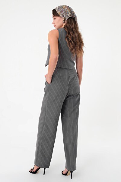 Hazel Kadın Gri Çizgili Yelek Pantolon Takım