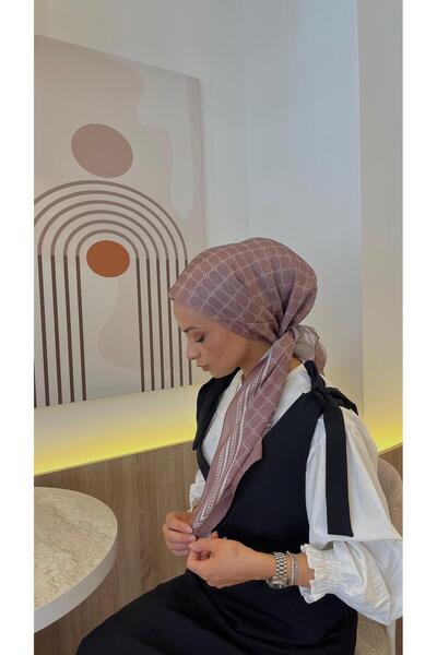 by Sara İpek وشاح حرير هندي بني