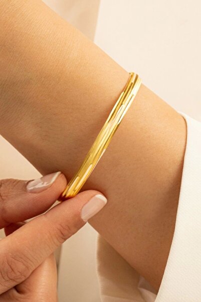 Çgk Çiğdem Gürel Kuyumculuk 8K Altın Düz Çizgili Tasarım Hediyelik Bilezik – Kadın, Parlak Sade Model