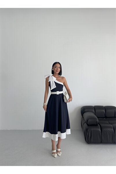 ALFUDO Moda Collection Tek Omuz Kemerli Kadın Midi Lacivert Abiye Elbise Fiyonk Detaylı Şık Tasarım