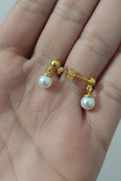 bymissmücevherat 14K Altın Kaplama Gümüş Mayorka İnci 6mm Sallantılı Küpe 1.5cm