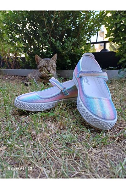 SNE Sneaker