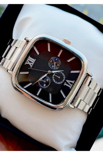 Weluxa Silver Color Black Dial Roman Numeral Men's Wristwatch