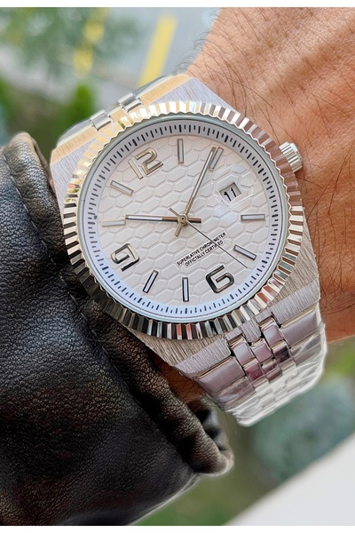 Weluxa Steel Band Steel Case White Dial 40mm Small Case Calendar Men's Wristwatch