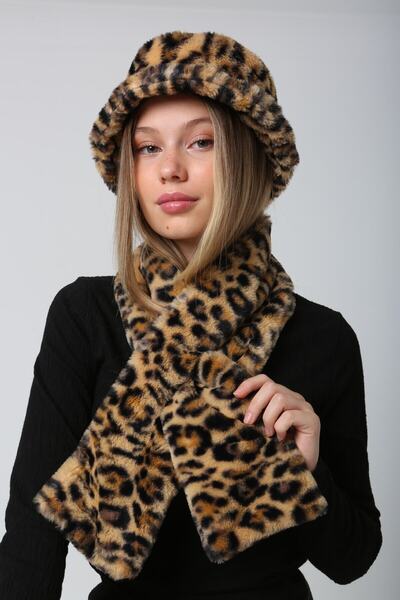 FELLMENS Soft Textured Camel Leopard Plush Neck Collar and Hat Set of 2