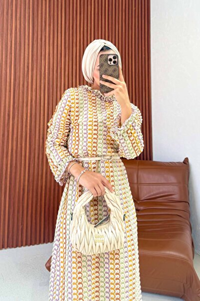 Melike Tatar Renkli Fırfır Detaylı Elbise 32-3589-2