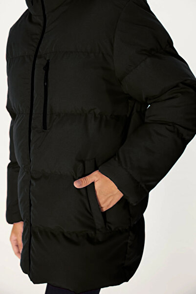 D1fference Kadın Siyah Astarlı Kapüşonlu Rüzgar Geçirmez Şişme Kışlık Mont